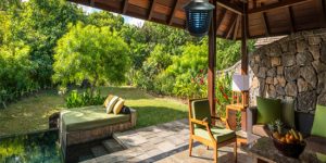 Thiết kế nhà vườn bằng đèn diệt muỗi